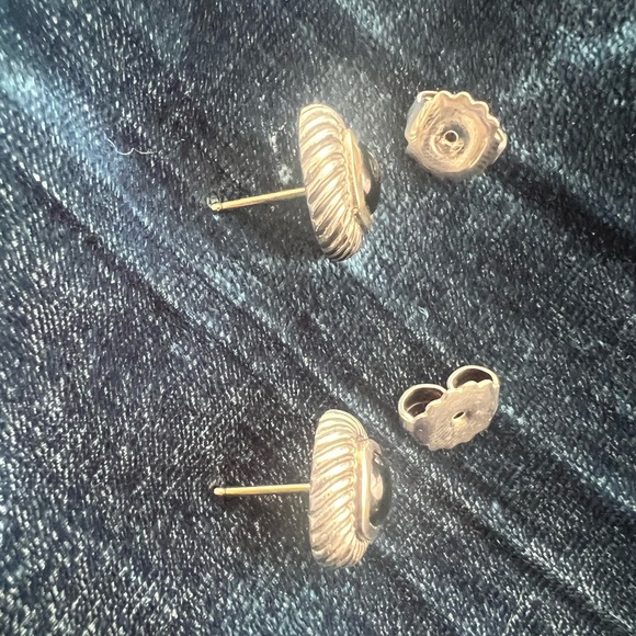 David Yurman Petite Albion Stud Earrings in Sterling Silver with Onyx - Picture 4 of 12